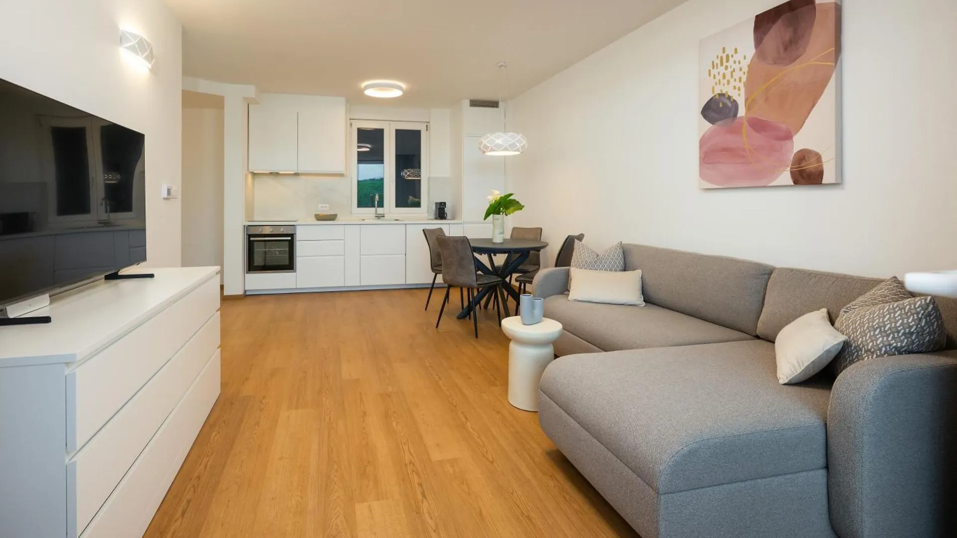 Διαμέρισμα City Center Suite With Private Garage Πούλα